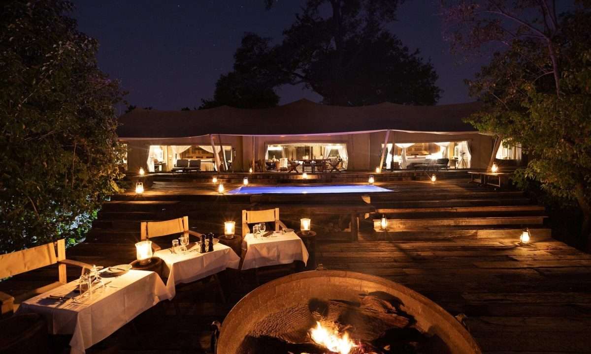 Okavango Delta, Botswana- couple safari