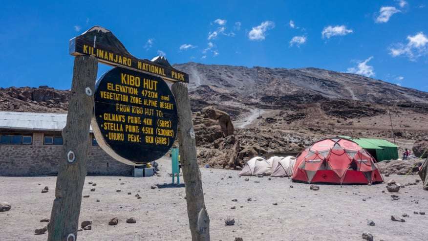 Kibo Hut Climb kilimanajro