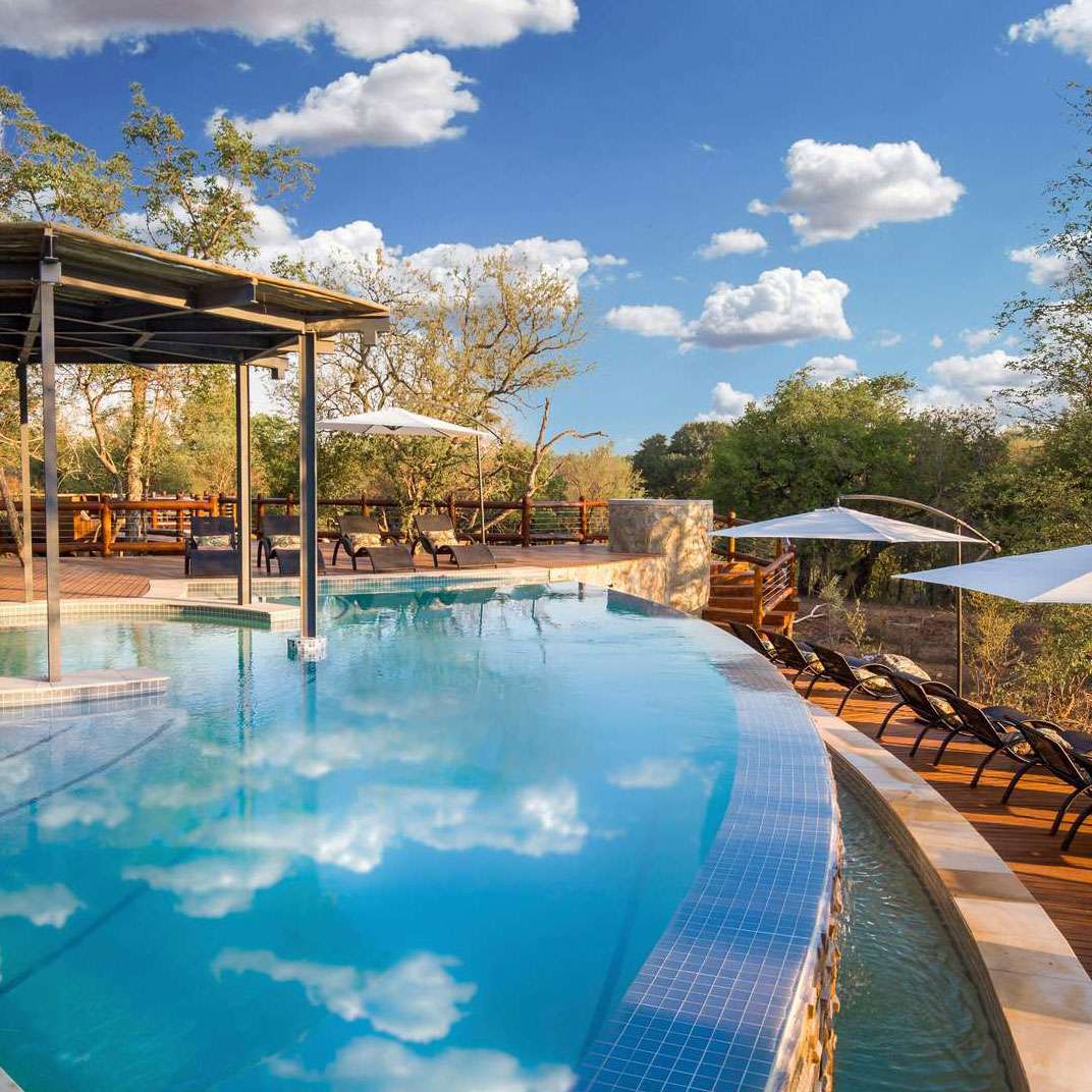 luxury tanzania safari hotels