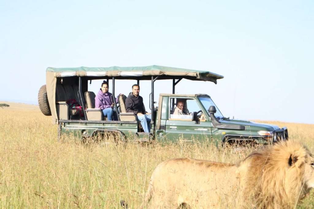 TourwithPipi-safari-jeep-for-safe-game-drives
