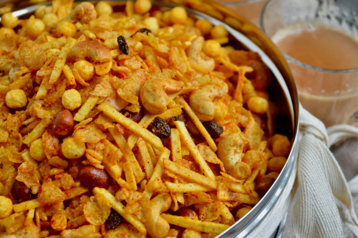 Plantain Crisps and Chevdo