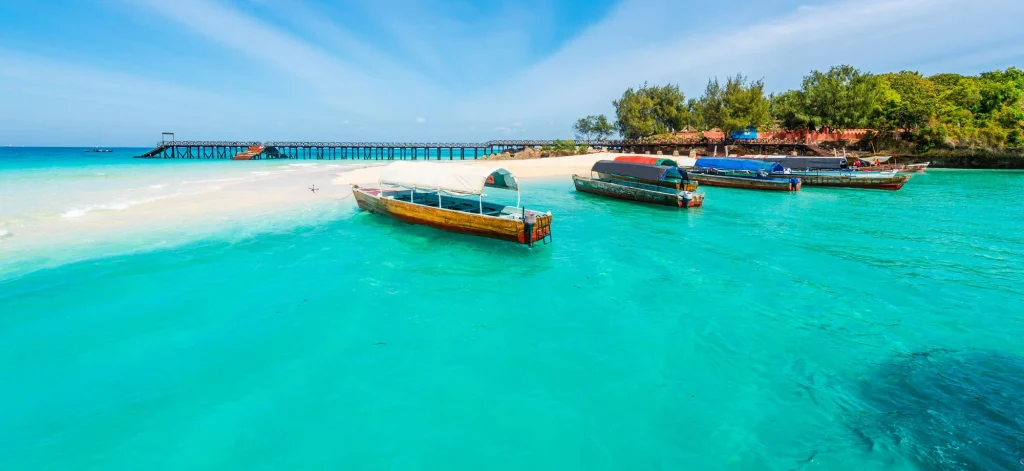 Beach-Zanzibar-holiday-package-with-Tanzania-safari