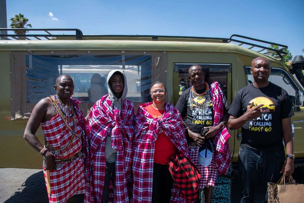 TourwithPipi Guide picking Travelers from Airport