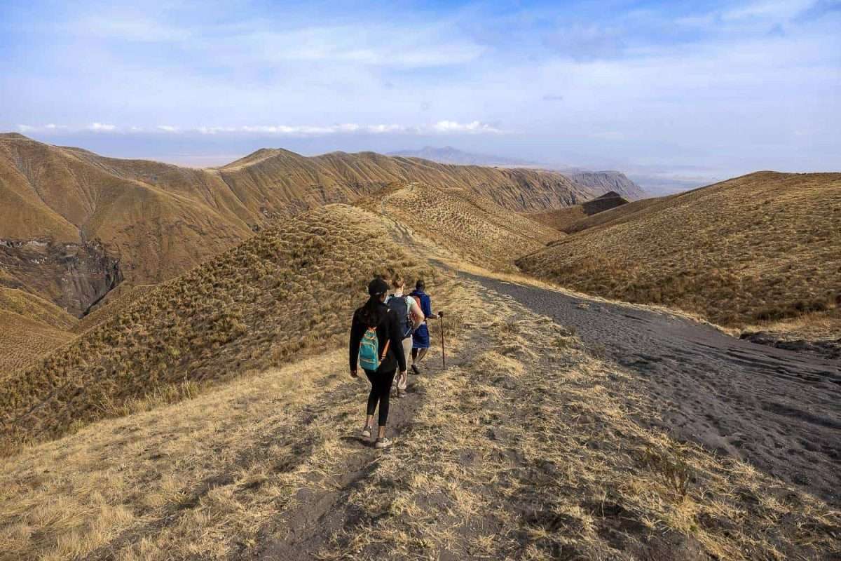 Hiking-lake-natron